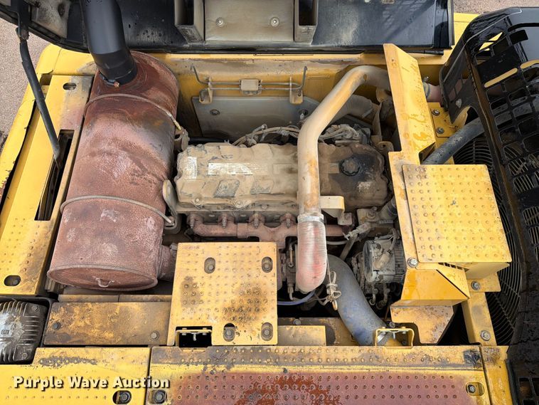 image for item NA9387 2006 Caterpillar 330D excavator