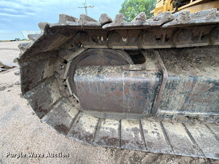 image for item NA9387 2006 Caterpillar 330D excavator
