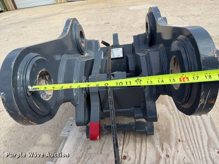 image for item NA9479 JRB 330CLC quick coupler