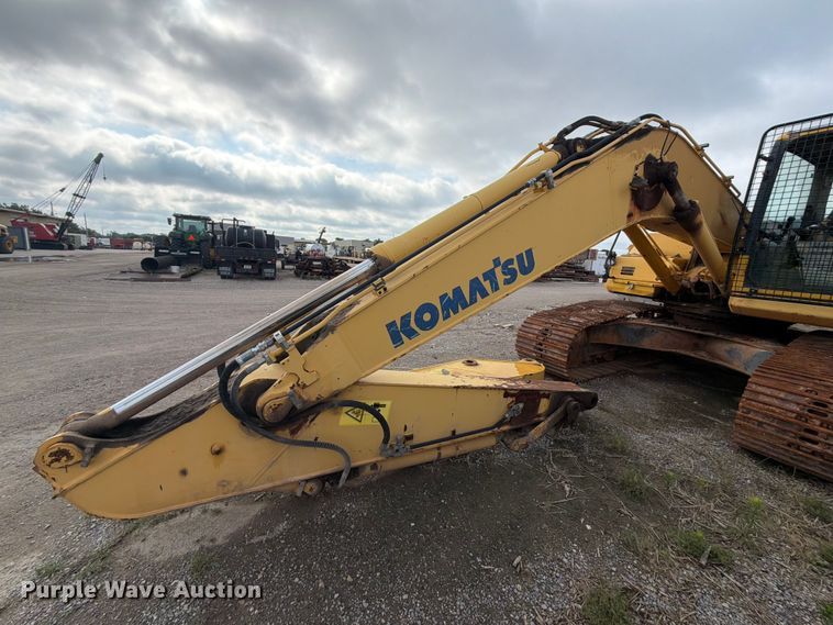 image for item NA9481 2012 Komatsu HB215LC-1 Hybrid excavator
