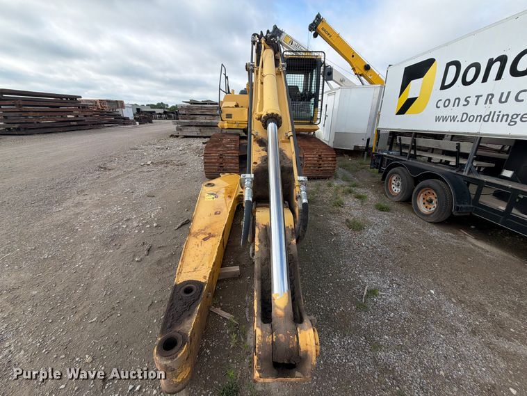 image for item NA9481 2012 Komatsu HB215LC-1 Hybrid excavator
