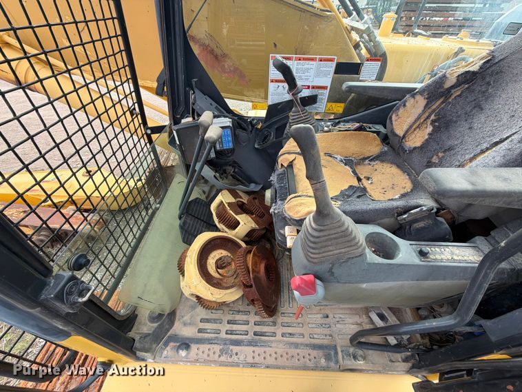 image for item NA9481 2012 Komatsu HB215LC-1 Hybrid excavator