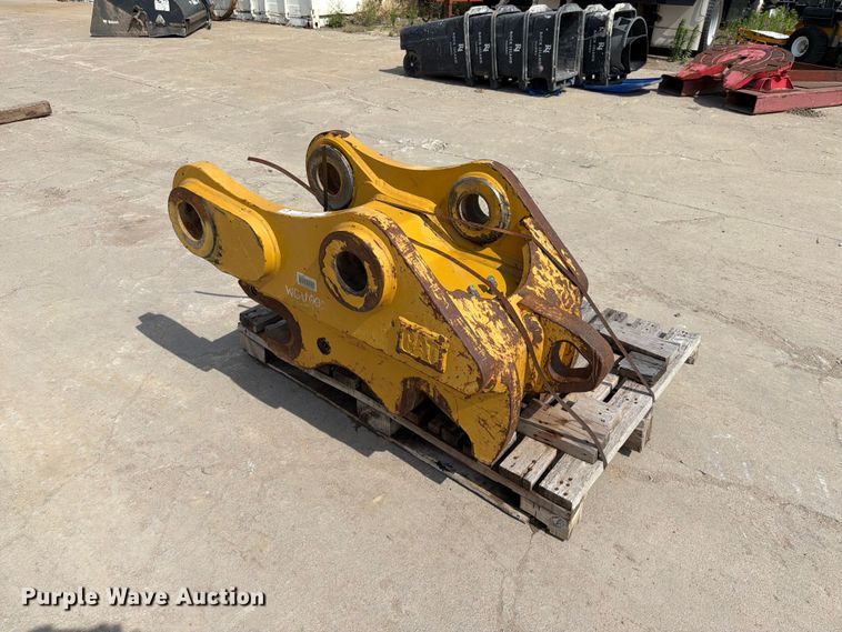 image for item NA9487 Caterpillar quick coupler