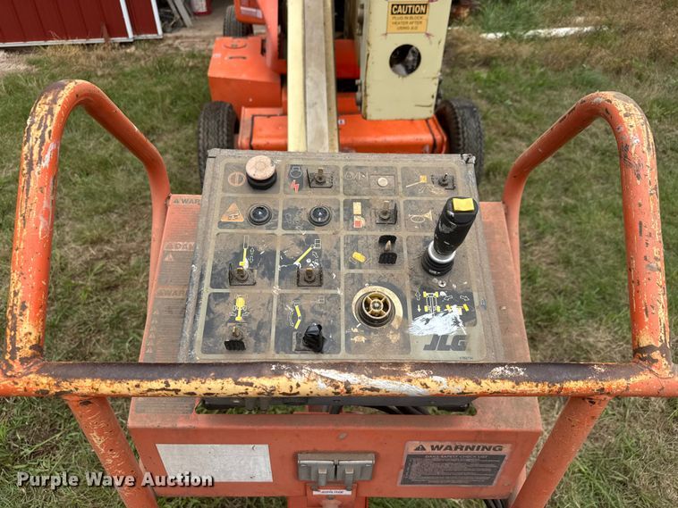image for item NA9496 1998 JLG 40IC boom lift