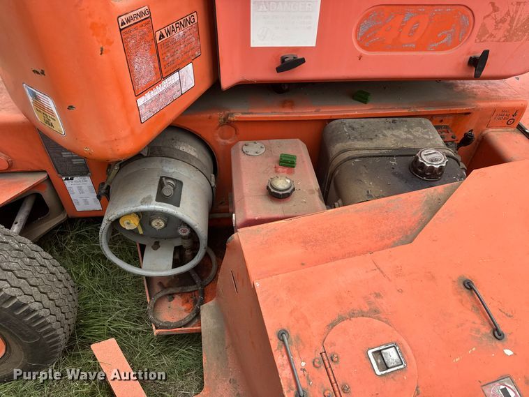 image for item NA9496 1998 JLG 40IC boom lift