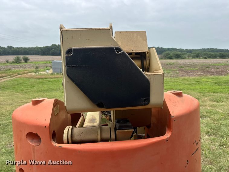 image for item NA9496 1998 JLG 40IC boom lift