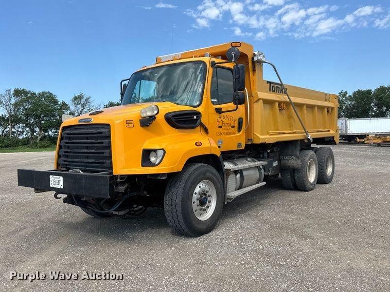 2014 Freightliner 114SD Dump Truck #