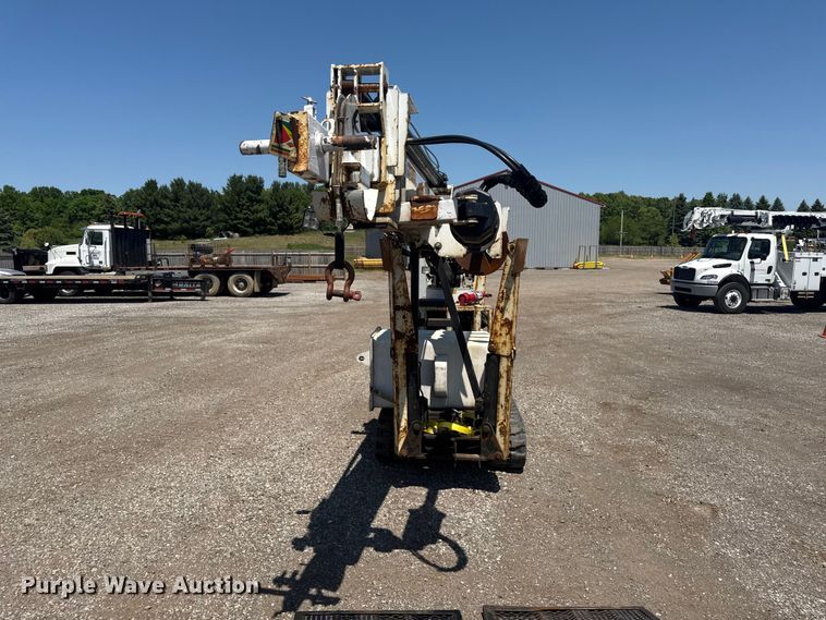 image for item ND9482 2012 EZ Hauler 5500 mini digger derrick 