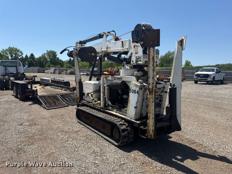 image for item ND9482 2012 EZ Hauler 5500 mini digger derrick 