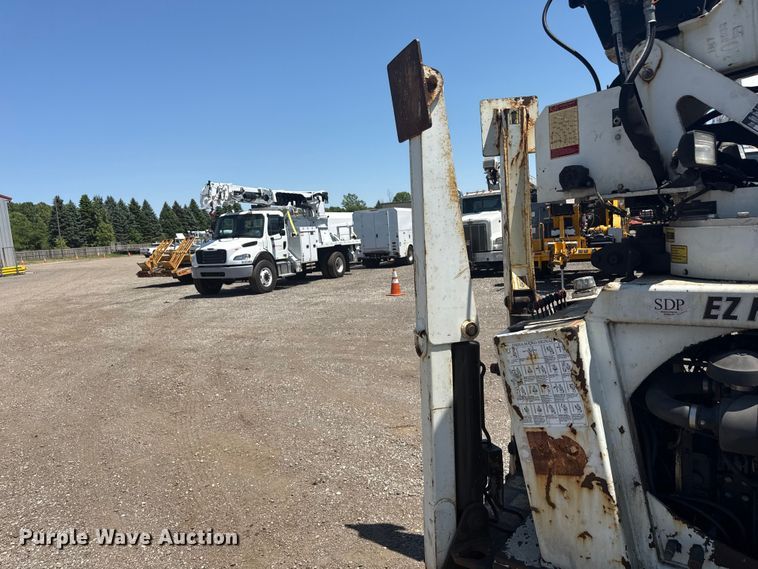 image for item ND9482 2012 EZ Hauler 5500 mini digger derrick 