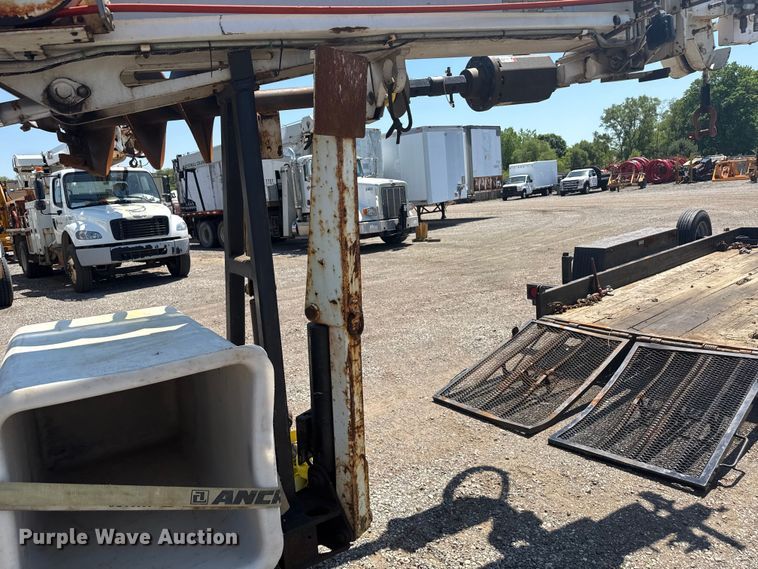 image for item ND9482 2012 EZ Hauler 5500 mini digger derrick 