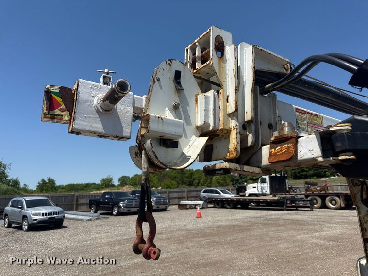 image for item ND9482 2012 EZ Hauler 5500 mini digger derrick 