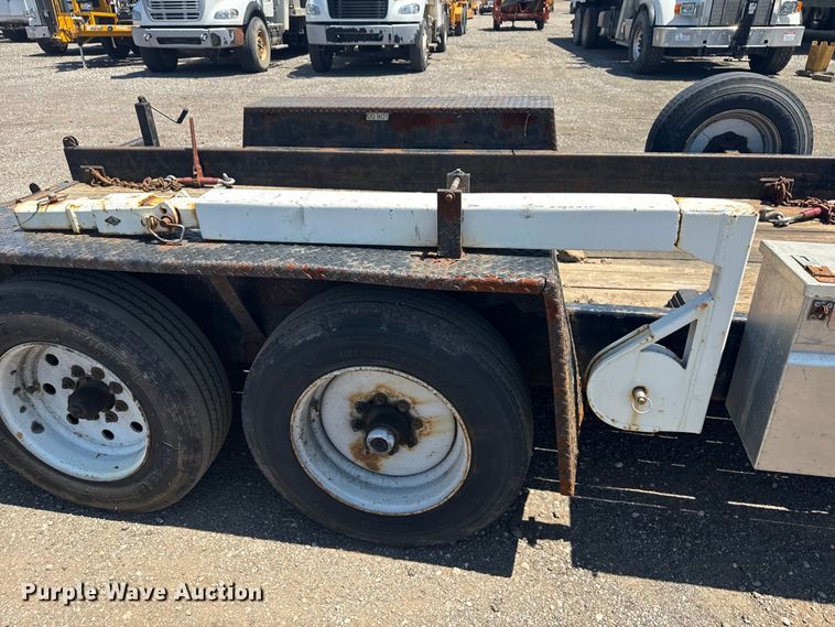image for item ND9482 2012 EZ Hauler 5500 mini digger derrick 