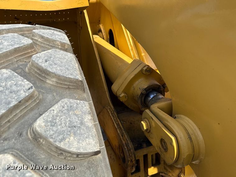 image for item ND9489 1994 Caterpillar 950F2 wheel loader