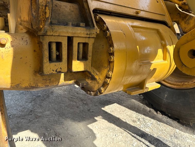 image for item ND9489 1994 Caterpillar 950F2 wheel loader
