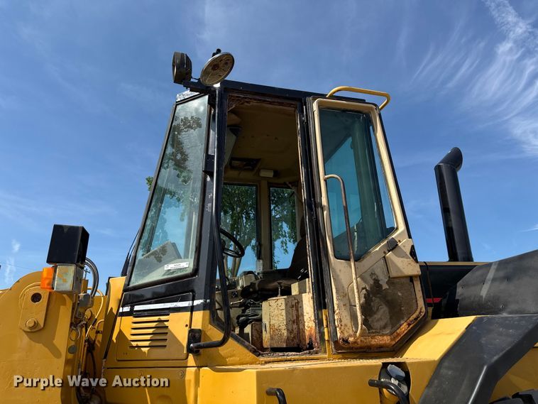 image for item ND9489 1994 Caterpillar 950F2 wheel loader