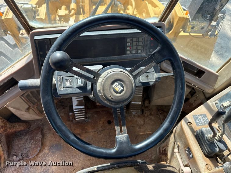 image for item ND9489 1994 Caterpillar 950F2 wheel loader