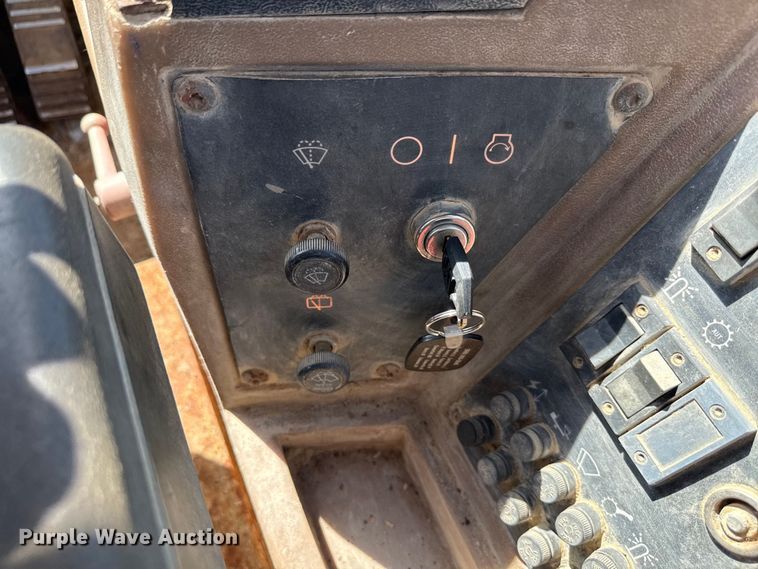image for item ND9489 1994 Caterpillar 950F2 wheel loader