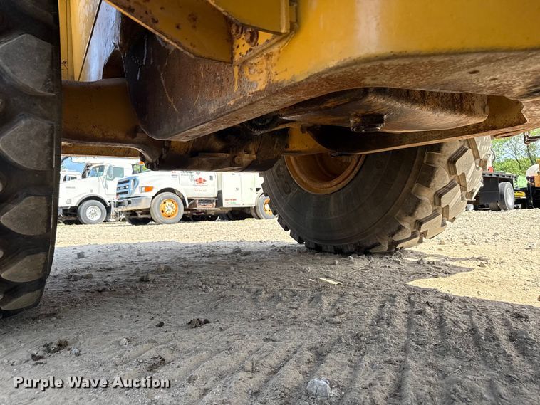 image for item ND9489 1994 Caterpillar 950F2 wheel loader