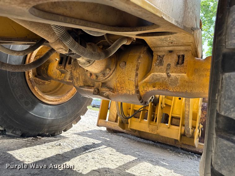 image for item ND9489 1994 Caterpillar 950F2 wheel loader