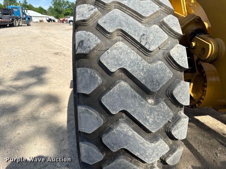 image for item ND9489 1994 Caterpillar 950F2 wheel loader