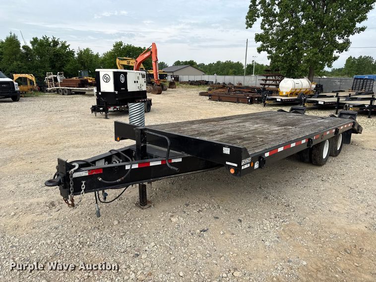 image for item ND9490 2010 Towmaster T-20 equipment trailer