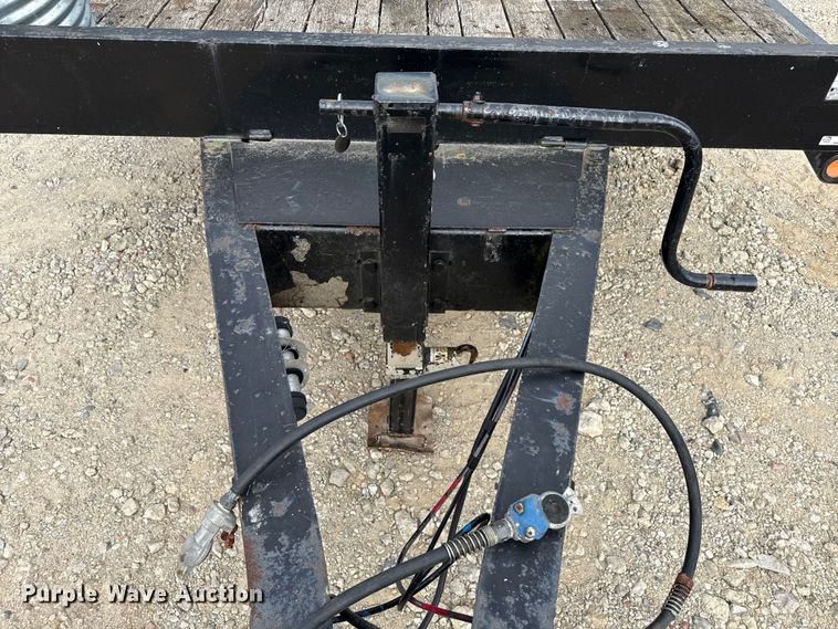 image for item ND9490 2010 Towmaster T-20 equipment trailer