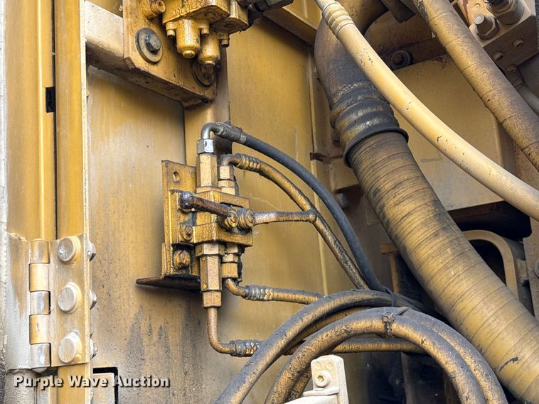 image for item ND9492 Caterpillar 350 L excavator