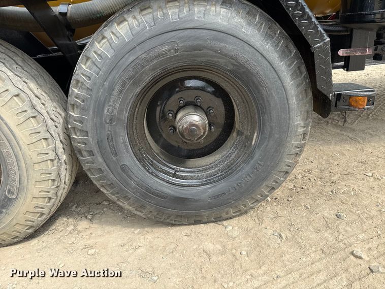 image for item ND9499 Vacuum excavator