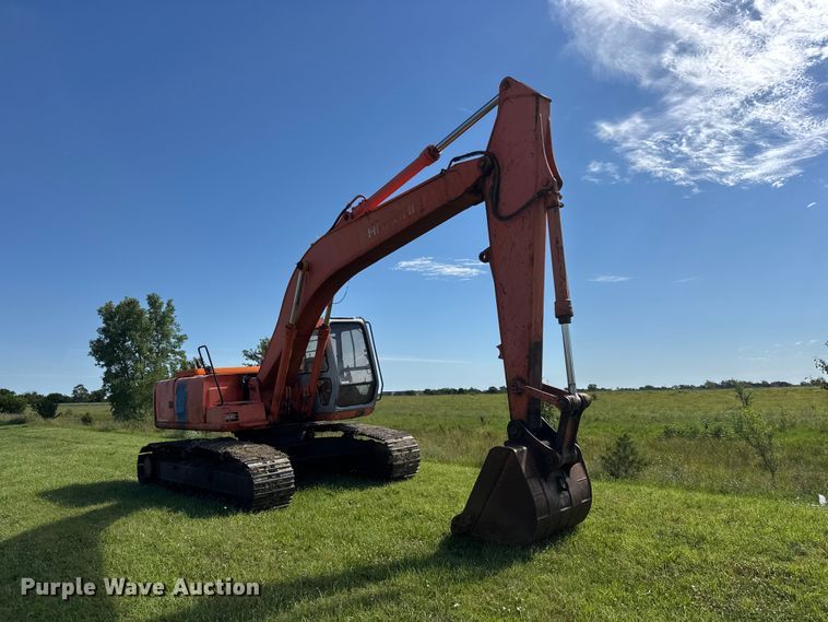 image for item NJ9031 1990 Hitachi EX200LC-2 excavator