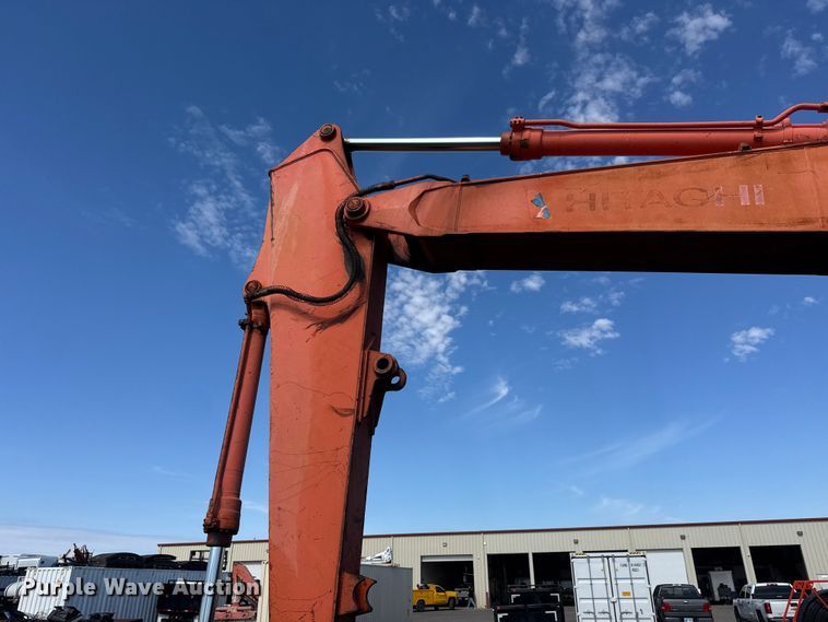 image for item NJ9031 1990 Hitachi EX200LC-2 excavator