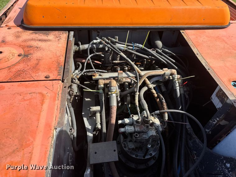 image for item NJ9031 1990 Hitachi EX200LC-2 excavator
