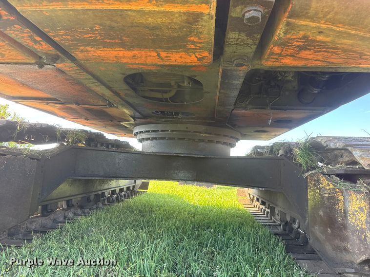 image for item NJ9031 1990 Hitachi EX200LC-2 excavator