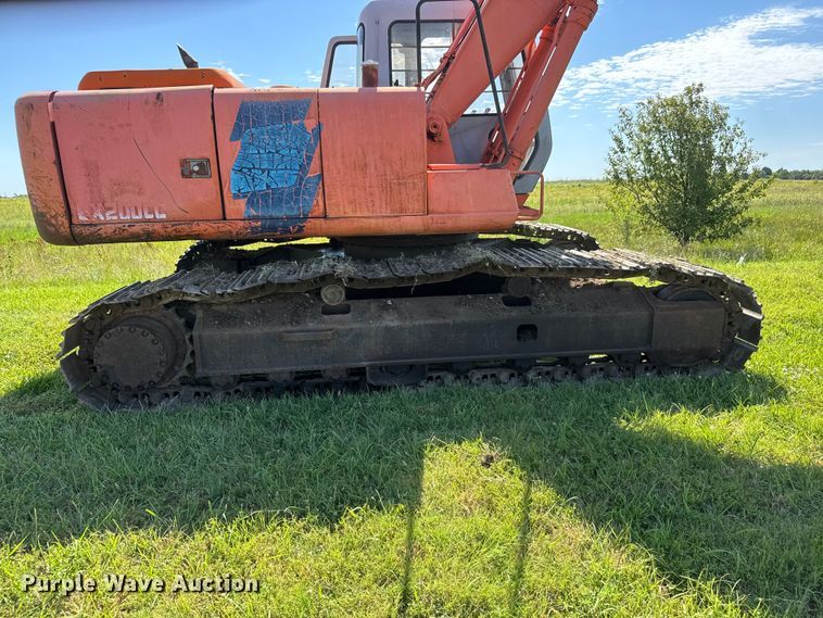 image for item NJ9031 1990 Hitachi EX200LC-2 excavator