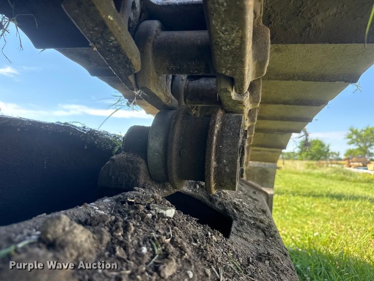 image for item NJ9031 1990 Hitachi EX200LC-2 excavator