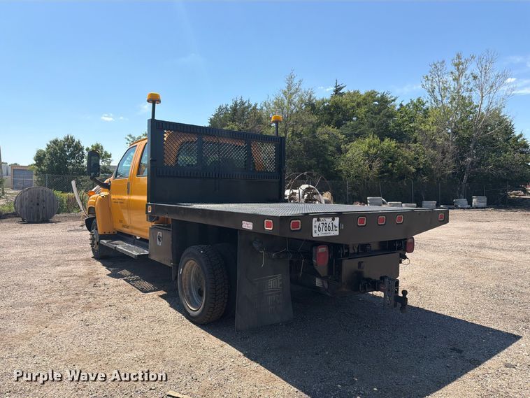 image for item NJ9043 2007 Chevrolet C4500 Crew Cab dump flatbed truck