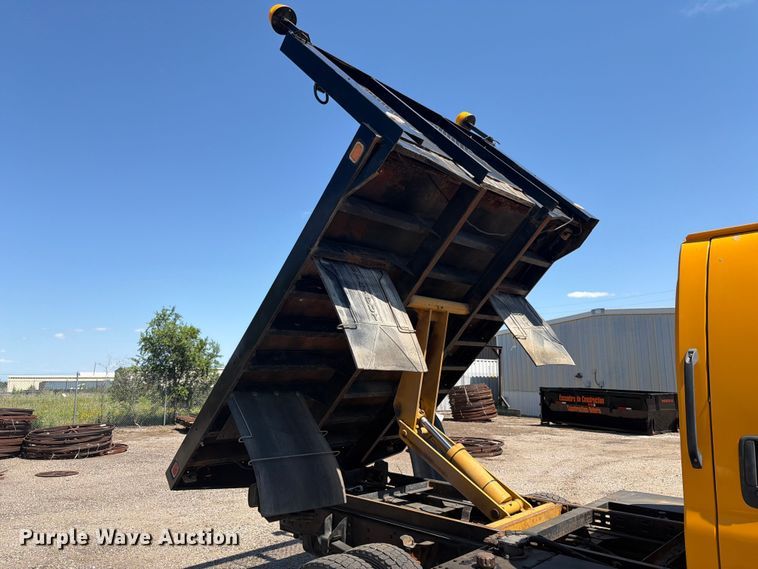 image for item NJ9043 2007 Chevrolet C4500 Crew Cab dump flatbed truck