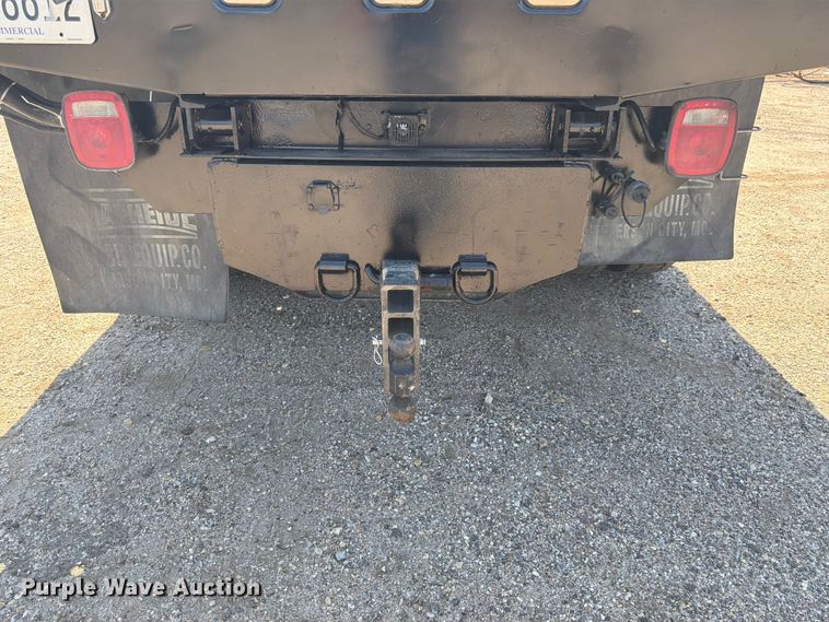 image for item NJ9043 2007 Chevrolet C4500 Crew Cab dump flatbed truck