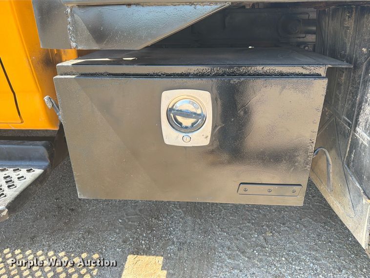 image for item NJ9043 2007 Chevrolet C4500 Crew Cab dump flatbed truck
