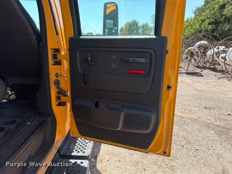 image for item NJ9043 2007 Chevrolet C4500 Crew Cab dump flatbed truck