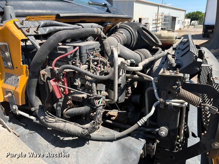 image for item NJ9043 2007 Chevrolet C4500 Crew Cab dump flatbed truck