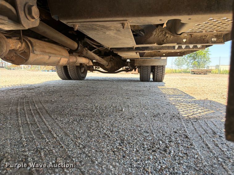 image for item NJ9043 2007 Chevrolet C4500 Crew Cab dump flatbed truck