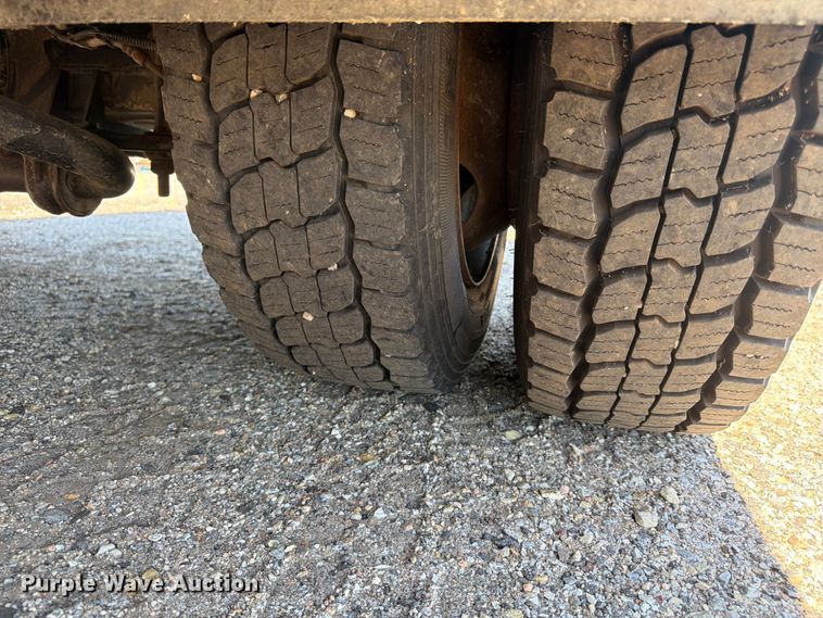 image for item NJ9043 2007 Chevrolet C4500 Crew Cab dump flatbed truck