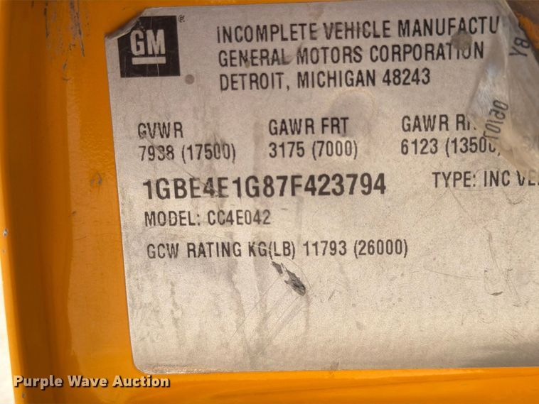 image for item NJ9043 2007 Chevrolet C4500 Crew Cab dump flatbed truck