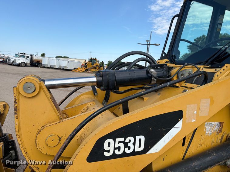 image for item NJ9047 2008 Caterpillar 953D dozer