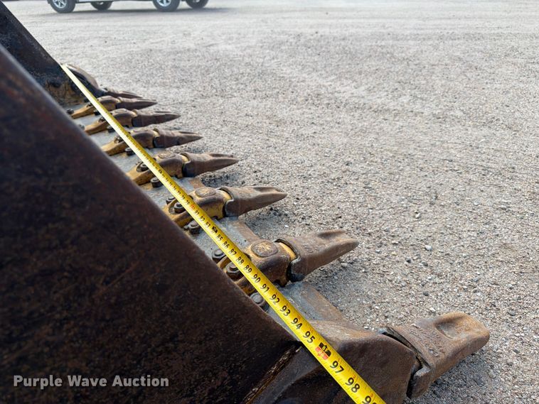 image for item NJ9047 2008 Caterpillar 953D dozer