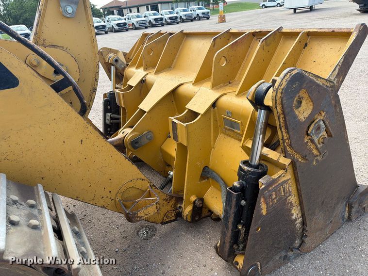 image for item NJ9047 2008 Caterpillar 953D dozer