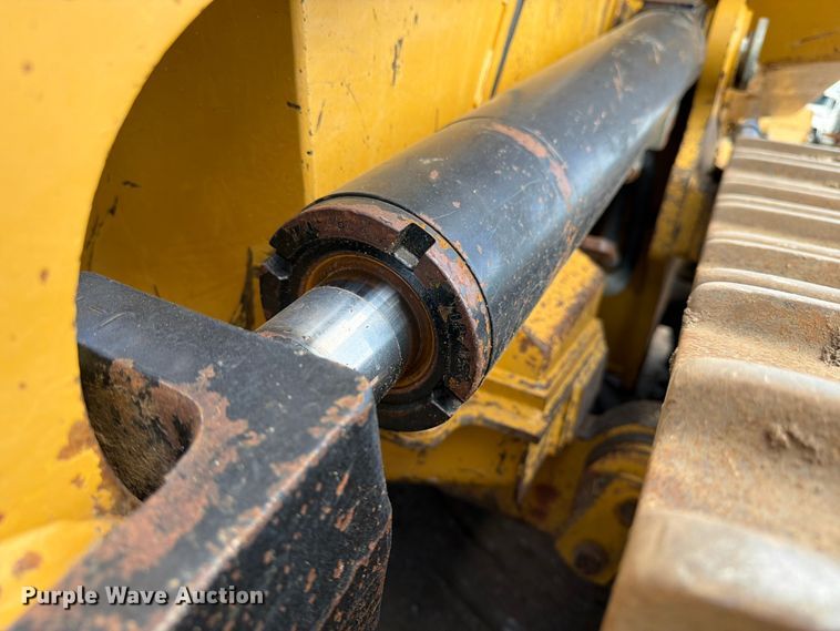 image for item NJ9047 2008 Caterpillar 953D dozer