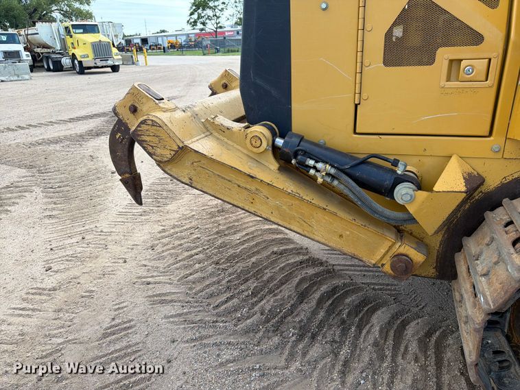 image for item NJ9047 2008 Caterpillar 953D dozer