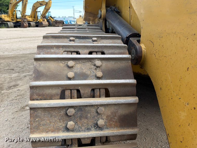 image for item NJ9047 2008 Caterpillar 953D dozer